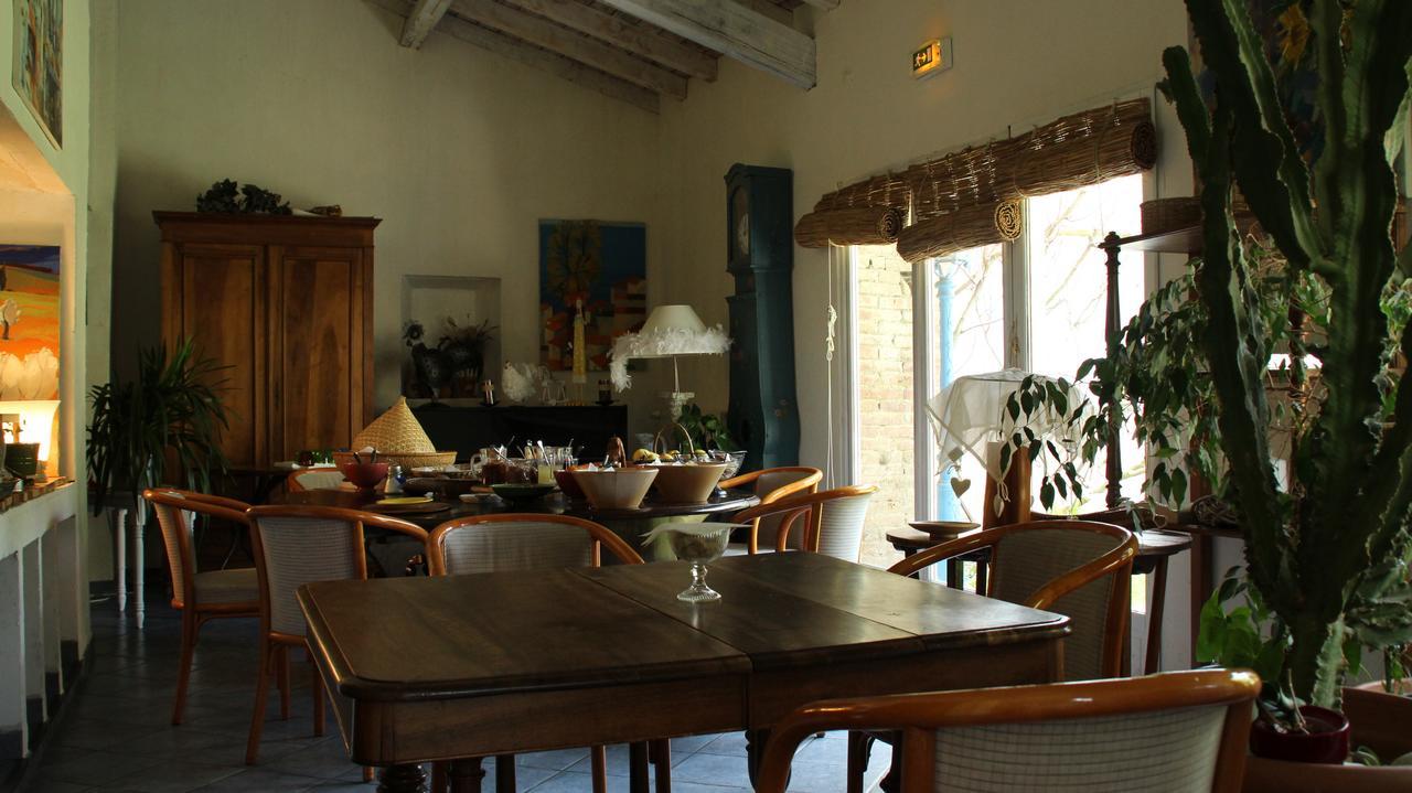 Hotel La Ferme De Thoudiere Saint-Etienne-de-Saint-Geoirs